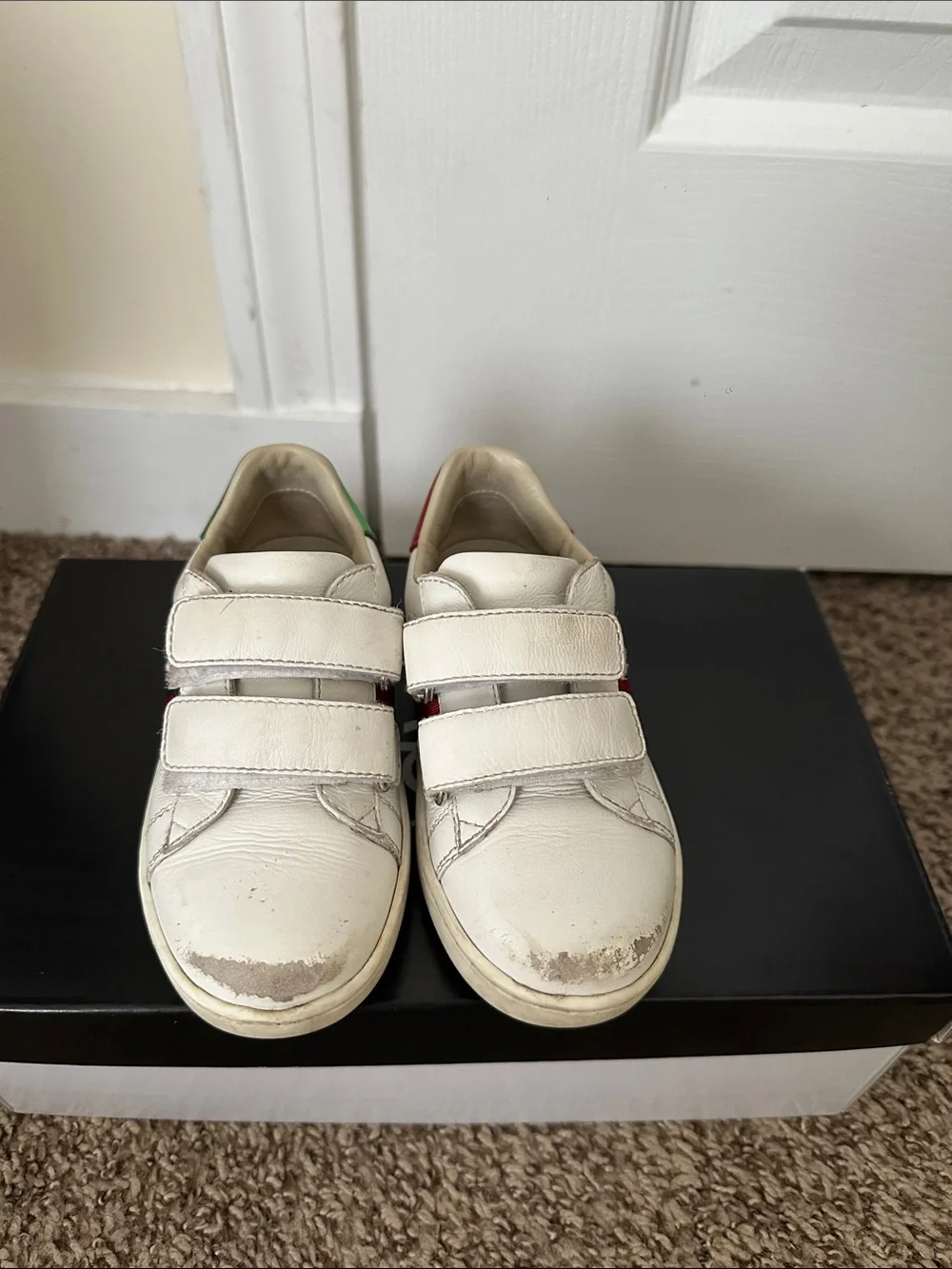 Gucci White Kids Sneakers with Red & Green Accents